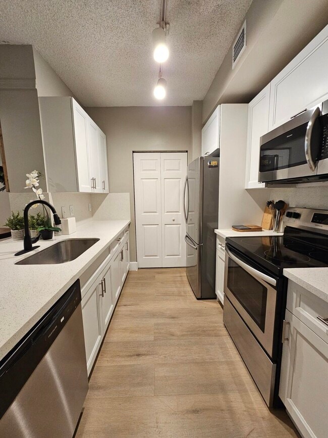 Photo - 780 S Sapodilla Ave Unit 105