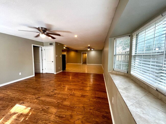Photo - 3305 Clawson Rd