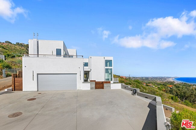 Photo - 31351 Pacific Coast Hwy