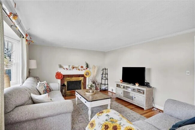 Photo - 129 Edgemont Ave