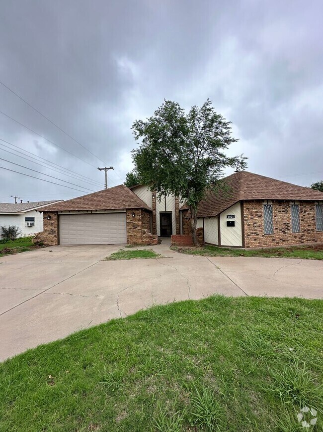 Building Photo - A Unique 2 Bed Home! Sauna in Vegas Mirror...