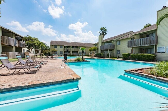 Building Photo - The Landing at Westchase Rental