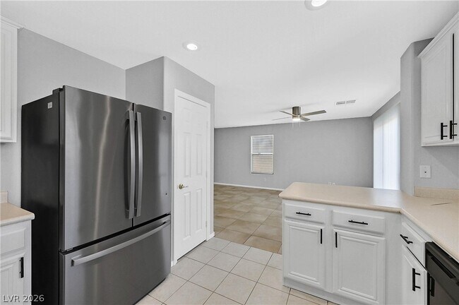 Photo - 340 Silverado Pines Ave