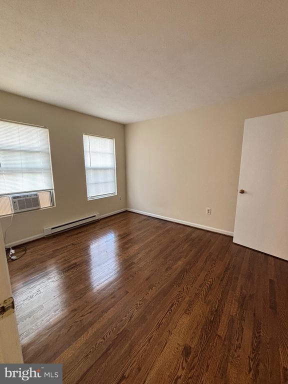 Photo - 240 Nottoway Dr