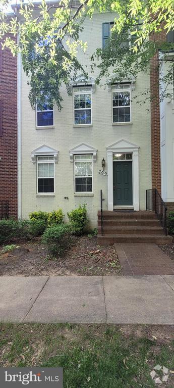 Building Photo - 709 Ridgemont Ave Rental