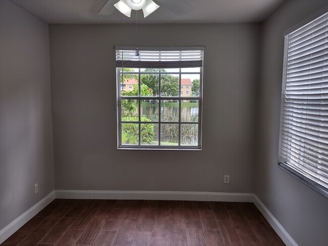 Photo - 4620 Saint Croix Ln Unit #9