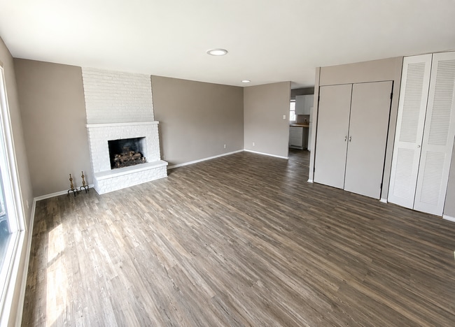 Photo - 4511 N Kenmore Rd