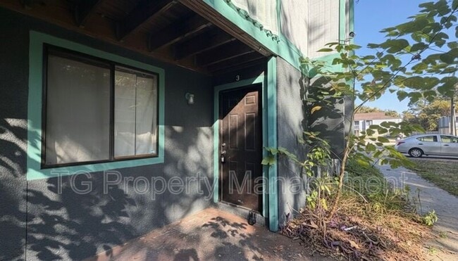 Photo - 5144 Westchase Ct Unit 3