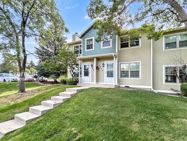 Building Photo - 7985 Lexington Park Dr Rental