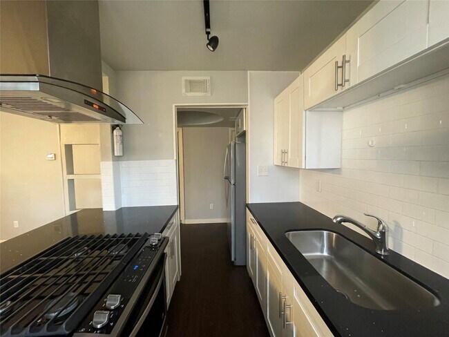 Photo - 2801 Carrolton St Unit 1