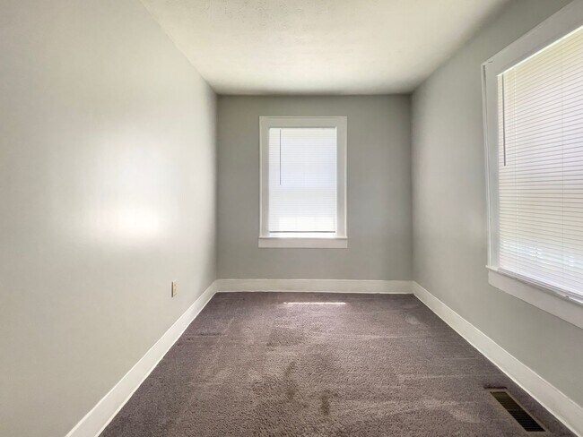 Photo - 1711 N Ball Ave Unit 1711 N Ball Ave.