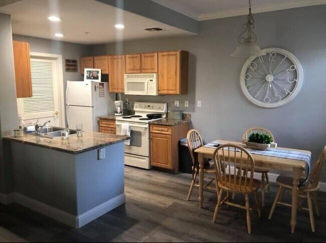 Photo - 1360 Shady Ln