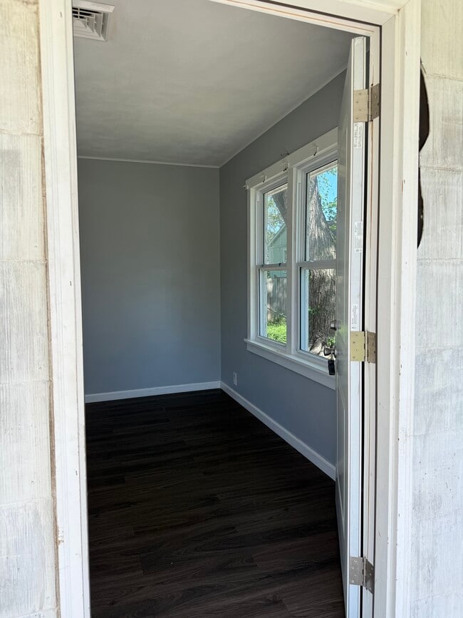 Photo - 153 Virginia St