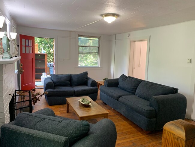 918 Danby Rd Unit NE-1