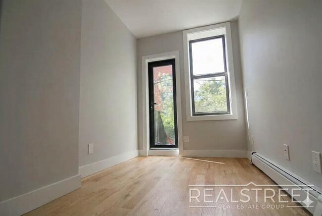 Photo - Putnam Avenue Unit 2