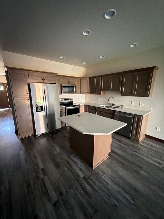 Photo - Westwood Circle Unit 1300 Westwood Circle  C
