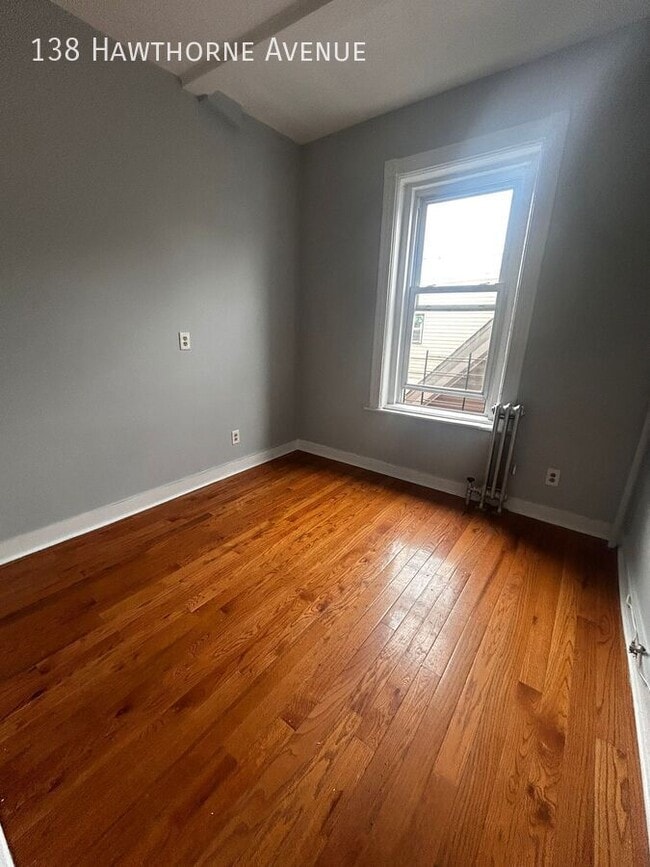 Photo - 138 Hawthorne Ave