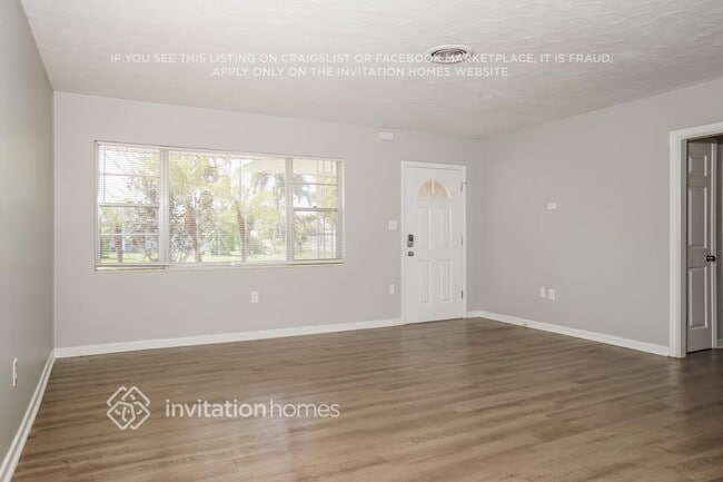 Photo - 3308 17th Ave W