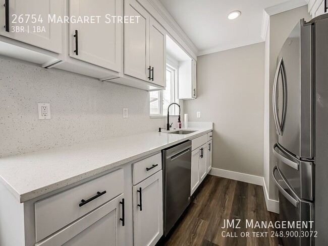 Photo - 26754 Margaret St