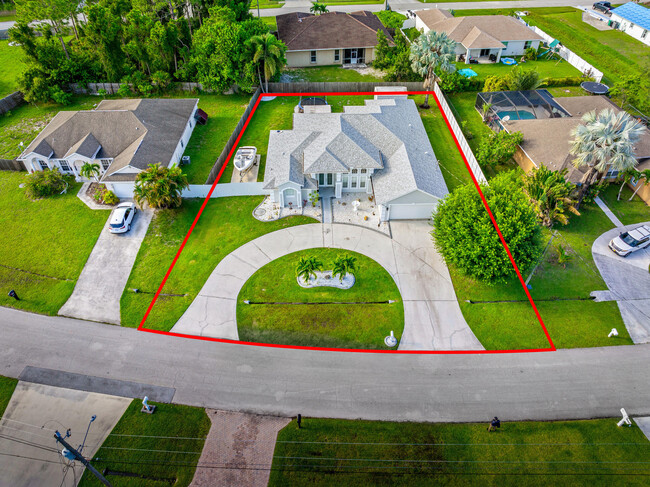 Photo - 5918 NW Hann Dr House
