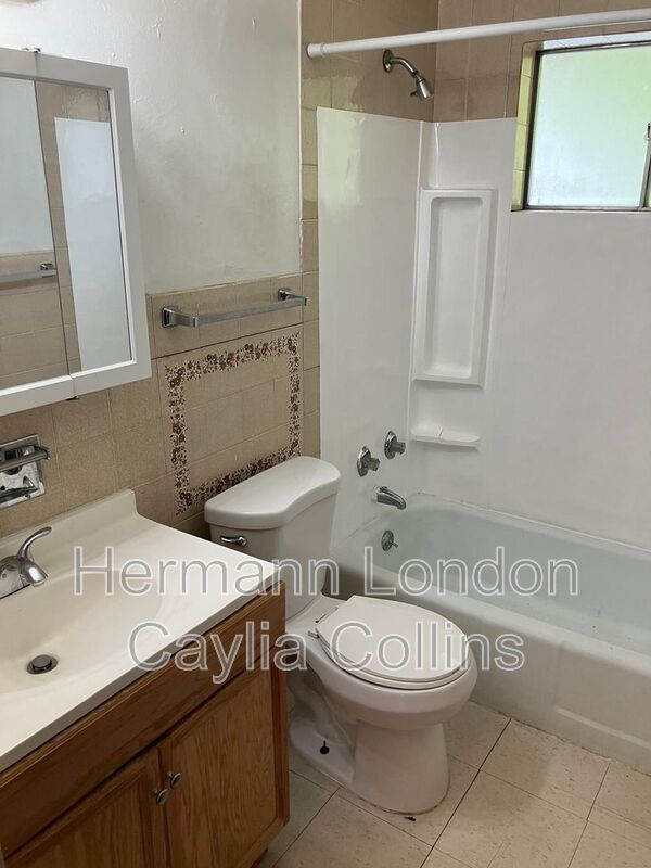 Photo - 234 Connolly Dr