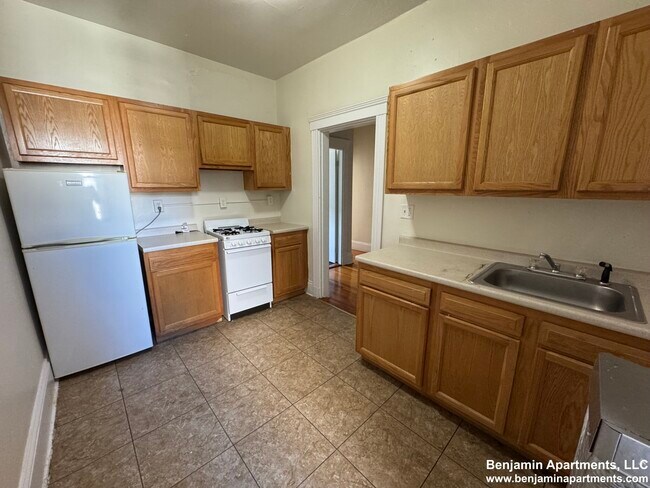 Photo - 1377 Commonwealth Ave Unit 5