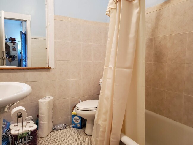 Photo - 60 Egmont St Unit 5