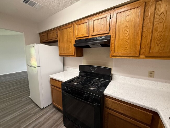 Photo - 512 Willowbend Cove Unit 1