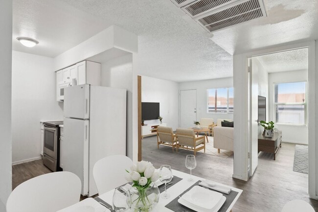 Photo - Two | Five Greenway Apartments