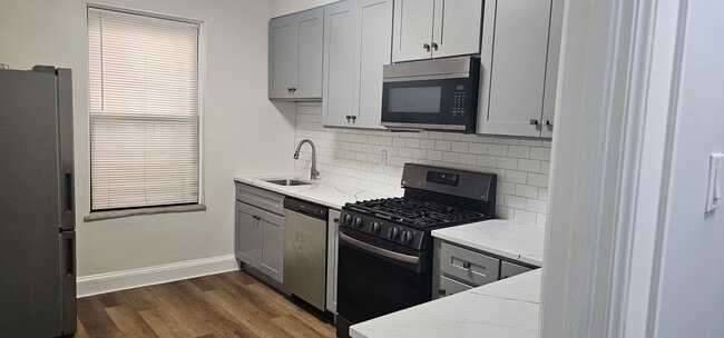 Building Photo - 117 Kensington Ave Unit 103