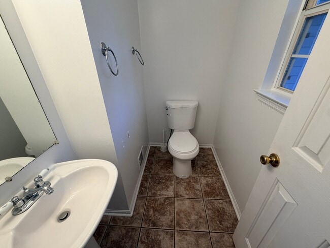 Photo - 7219 Mt Forest Terrace