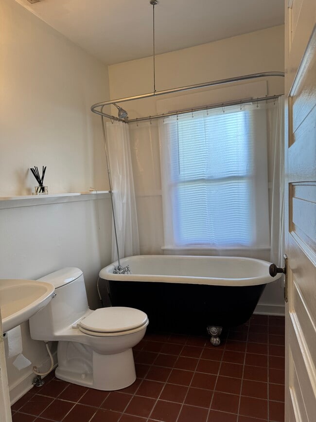 3675 Herschel St Unit 2