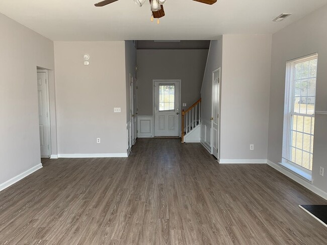 Photo - 5520 Wedgegate Dr