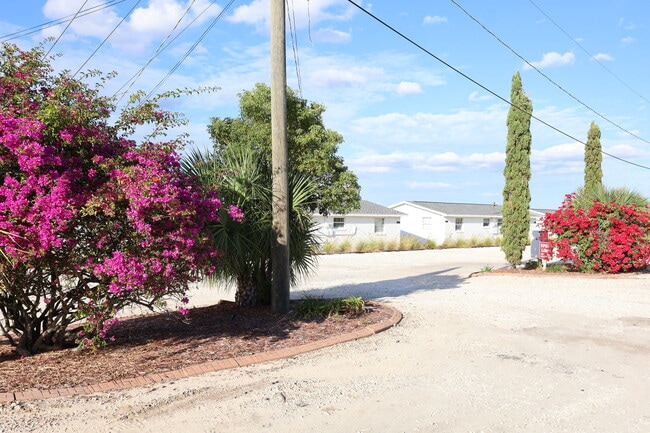 Photo - 1221 W Pierce St Unit 1221