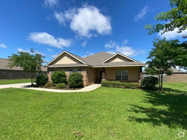 Building Photo - 3 Bedroom/2.5 Bathroom Home in Daphne