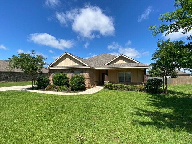 3 Bedroom/2.5 Bathroom Home in Daphne - 3 Bedroom/2.5 Bathroom Home in Daphne