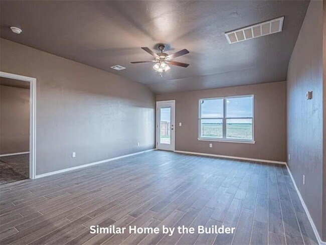 Photo - 1620 Highland Loop