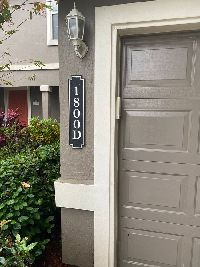 Photo - One-Story End Unit Oasis Backing to Preserve - No Carpet + Plantation Amenities!!