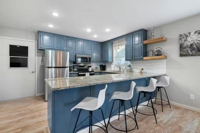 Photo - 15 Churchill Dr