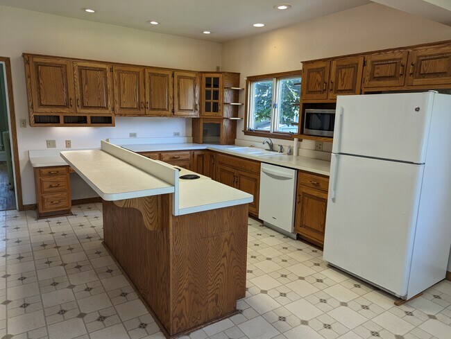 Photo - 202 W Cherokee Ave