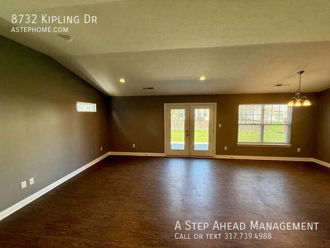 Photo - 8732 Kipling Dr