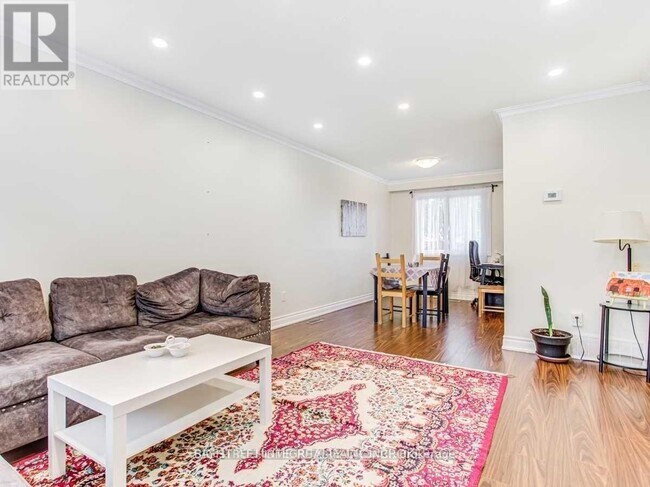 Photo - 389 Becker Rd