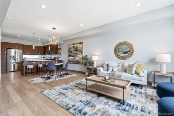 2-Bed/2.5 Bath Townhouse with 2 car garage! Upper level deck with views!