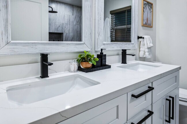 Photo - 131 Mescal Loop