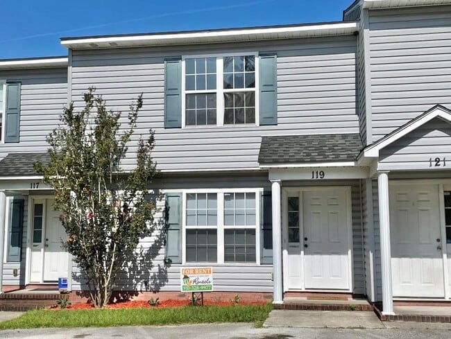 Building Photo - 119 Tillett Ln