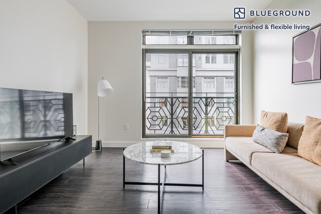 Building Photo - 449 Canal St Rental