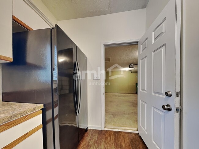 Photo - 1617 Oak Knoll Ln