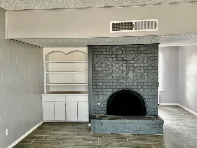 Photo - 1618 Dale Douglas Dr