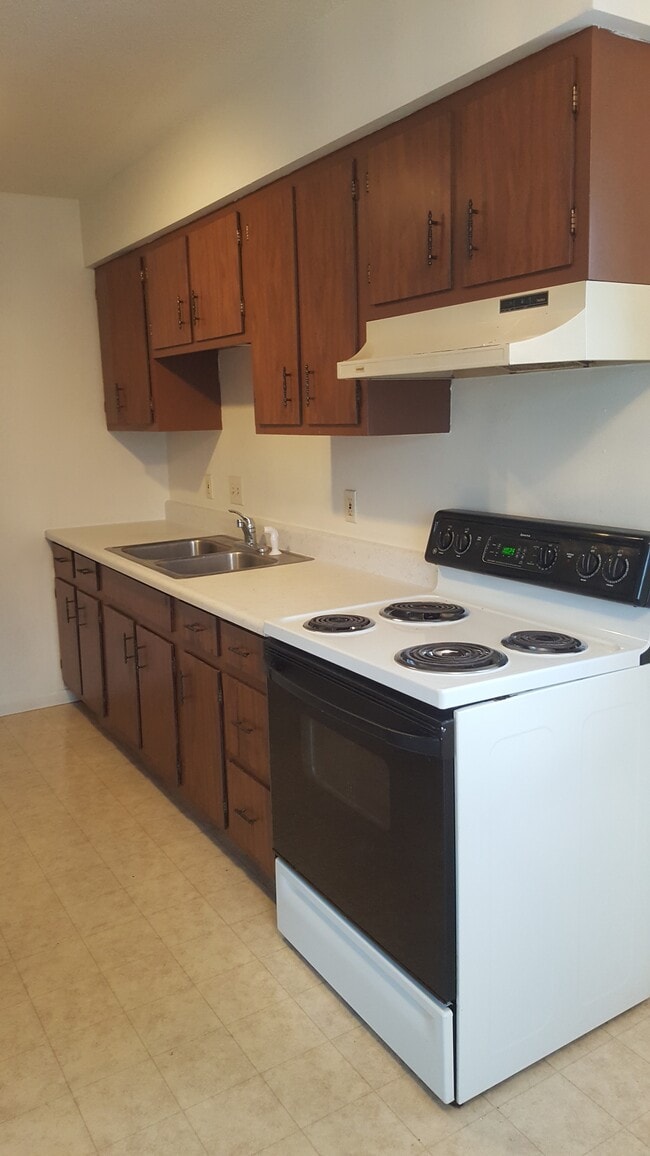 Building Photo - 106 N Holmen Dr Unit 3 Rental