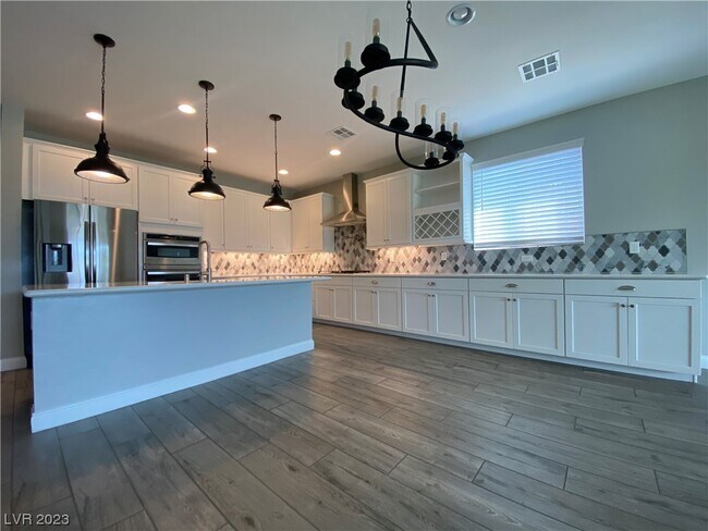 Photo - 9571 Lexington Arch St